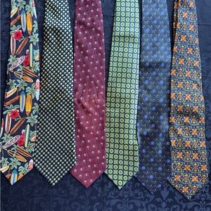 Lot of 6 Mens Silk Ties Ref# 12907